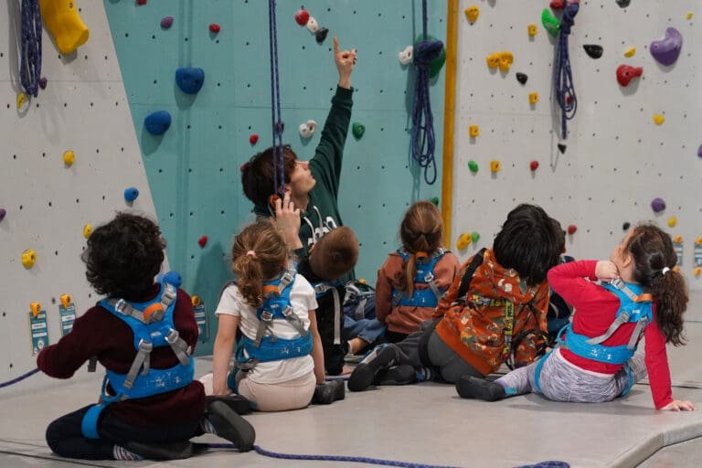 cours escalade b wall