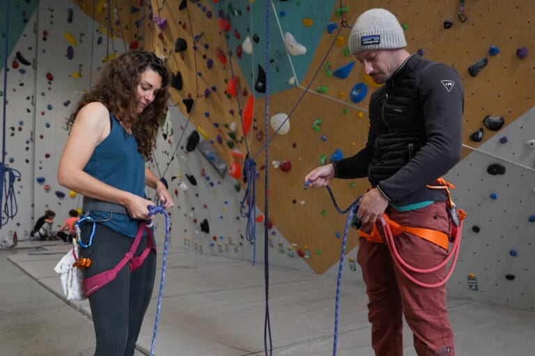 cours escalade b wall